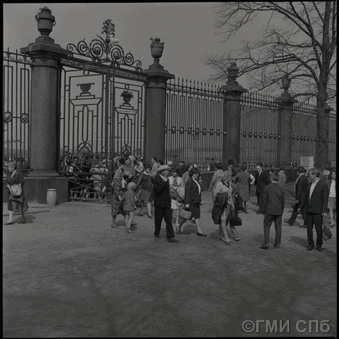 В Летнем саду. 1969