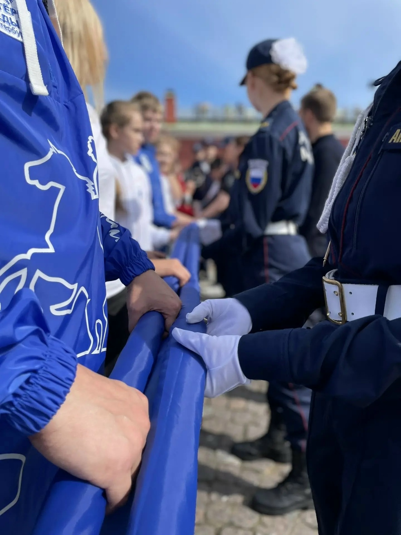 В Петропавловской крепости прошли праздничные мероприятия в честь Дня Государственного флага Российской Федерации.