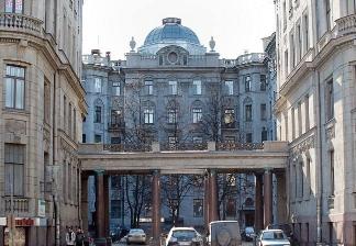 Пешеходная экскурсия  “Тайны старого дома”