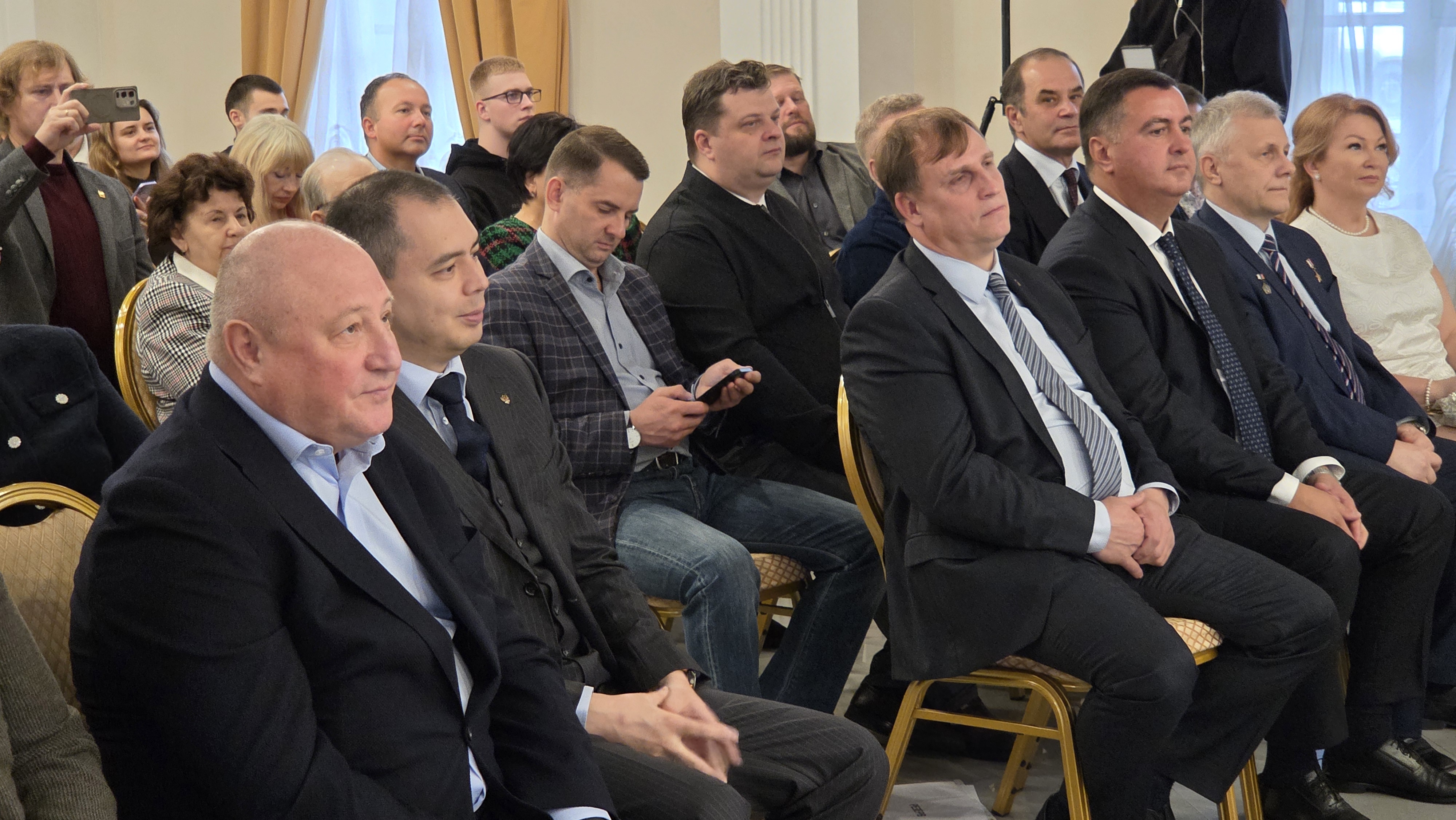 В Музее космонавтики и ракетной техники представили инновационный выставочный проект, посвященный орбитальной станции "МИР".