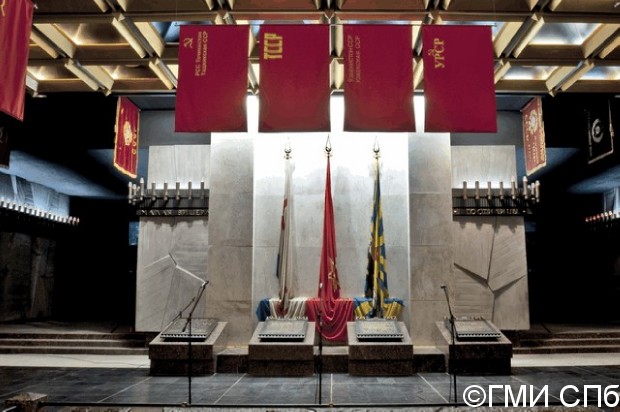 Monument00004