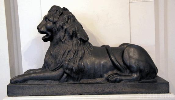 Lion.  Decorative sculpture. Early 19th century (?)